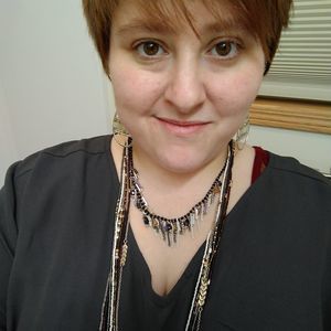 Meet your Posher, Kaila